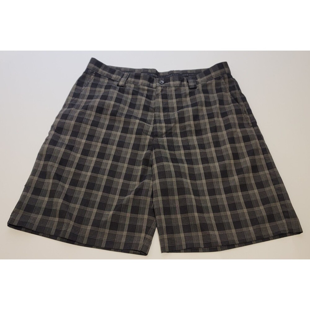 IZOD XFG‎ Men's Plaid Golf Shorts Size 34 Black Gray Polyester Performance Sport